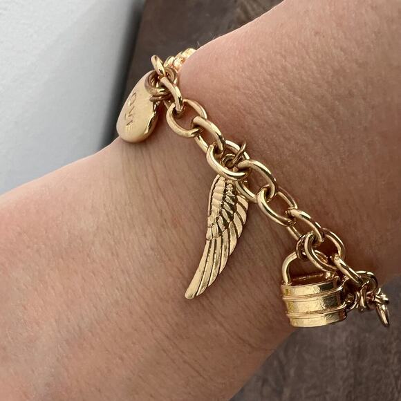 Gold tone charm adjustable charm bracelet- feather, lock, heart, star, moon - Picture 6 of 9